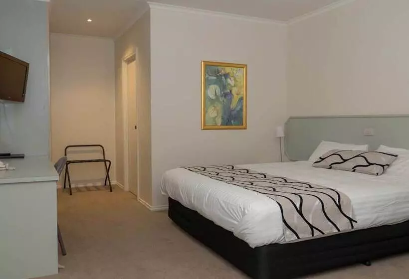 Motelli Deniliquin Country Club Motor Inn