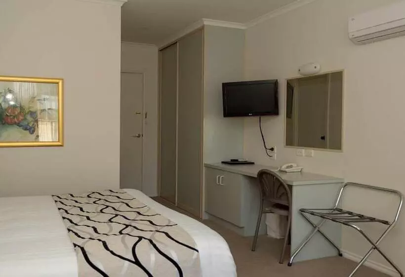 Motelli Deniliquin Country Club Motor Inn