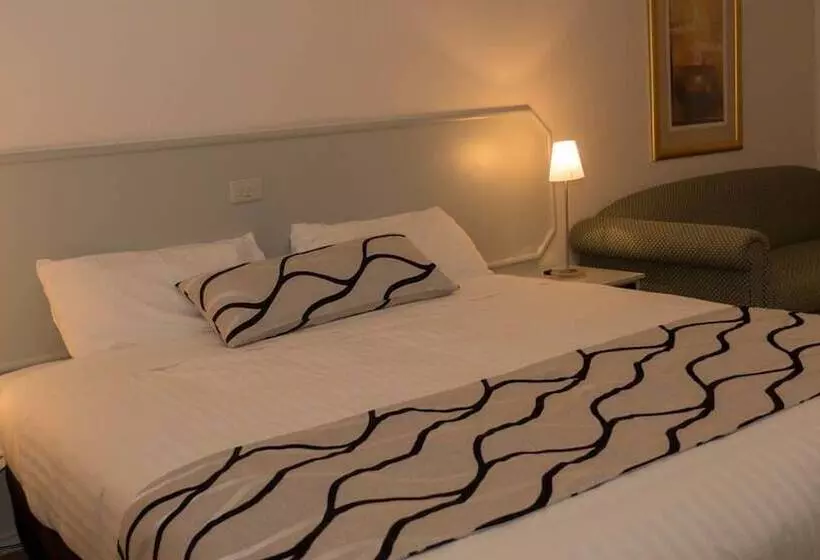 Motelli Deniliquin Country Club Motor Inn