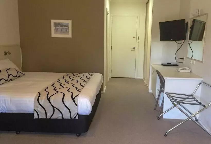 Motelli Deniliquin Country Club Motor Inn