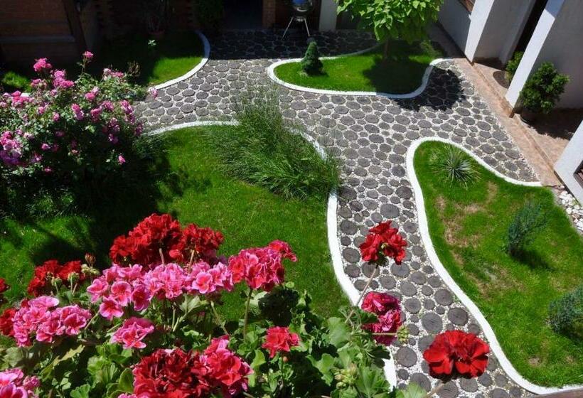 Pensiunea Casa Blanca