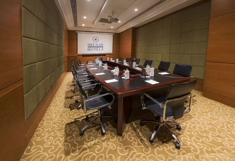 Helnan Dream Hotel And Conference Center