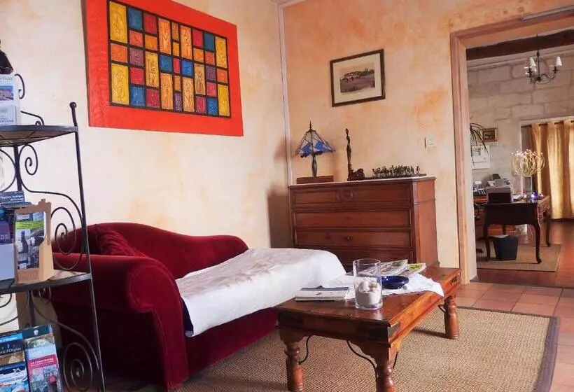 هتل Au Saint Roch Hôtel Et Jardin