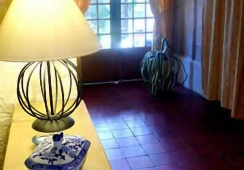 هتل Au Saint Roch Hôtel Et Jardin