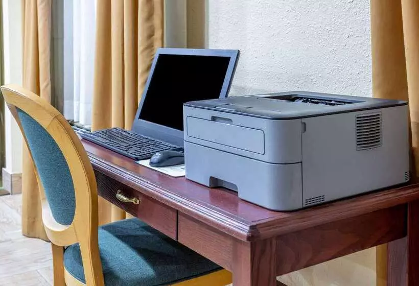 호텔 Baymont By Wyndham Beloit