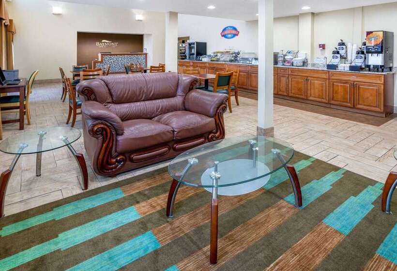 فندق Baymont By Wyndham Beloit