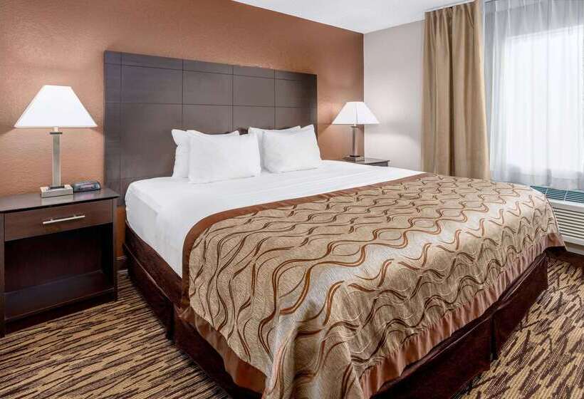 فندق Baymont By Wyndham Beloit