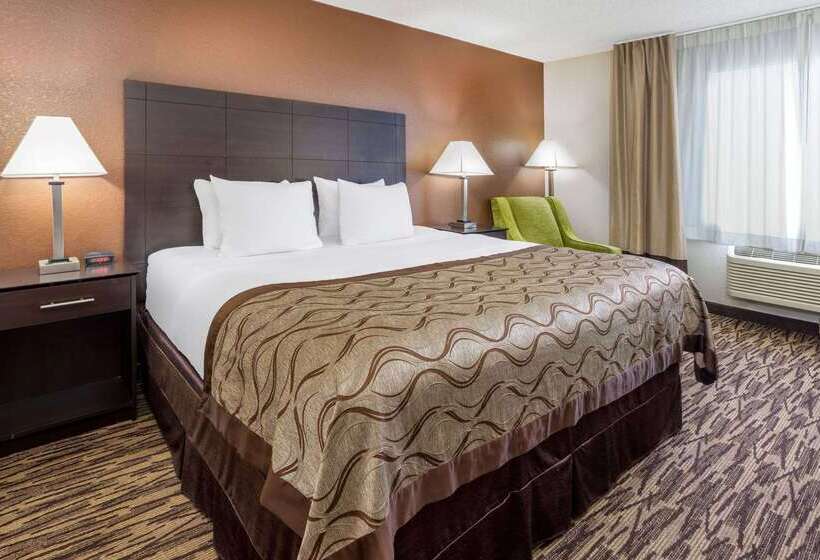 فندق Baymont By Wyndham Beloit