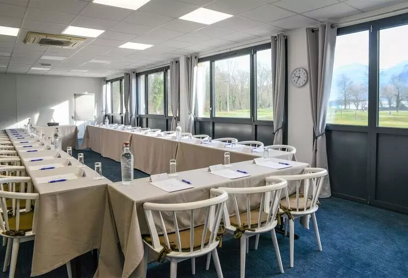 호텔 Domaine De Charmeil