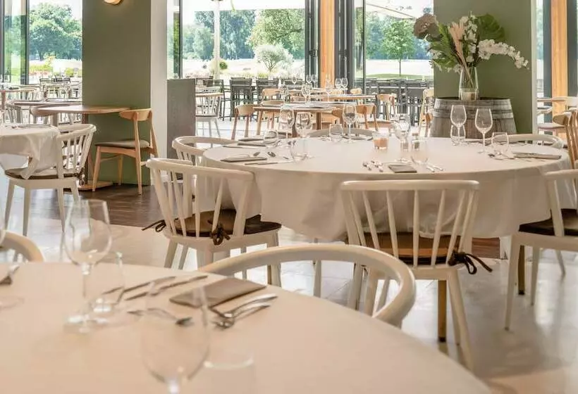 호텔 Domaine De Charmeil