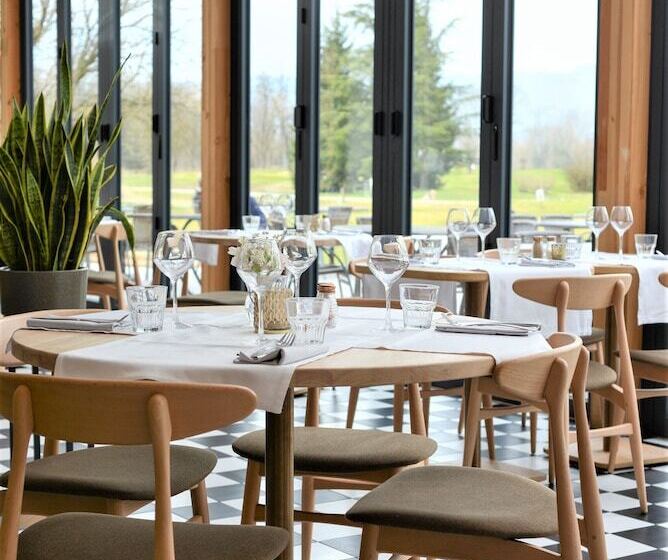 בית מלון כפרי Domaine De Charmeil