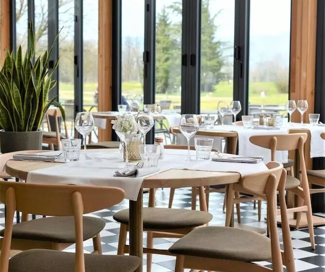 호텔 Domaine De Charmeil