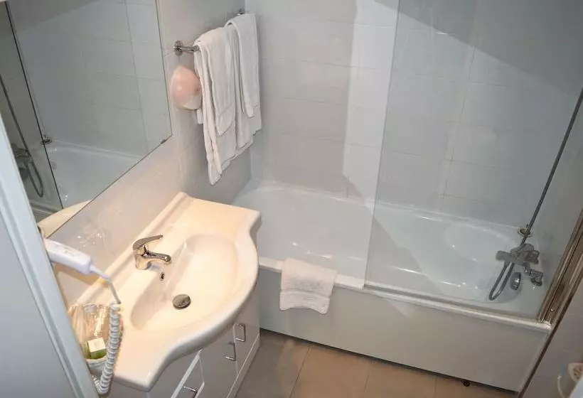 호텔 Domaine De Charmeil