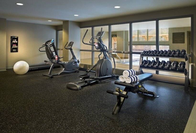 Executive Suites Hotel And Resort, Squamish