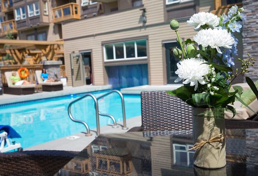 Executive Suites Hotel And Resort, Squamish