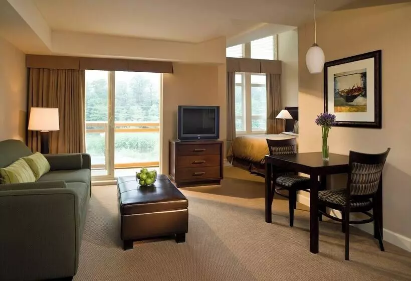 Executive Suites Hotel And Resort, Squamish