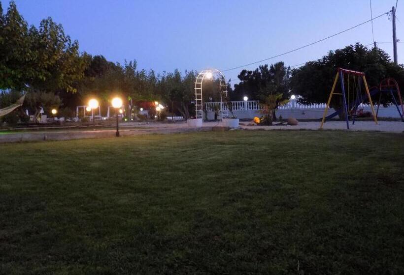 בית מלון כפרי Galaxy