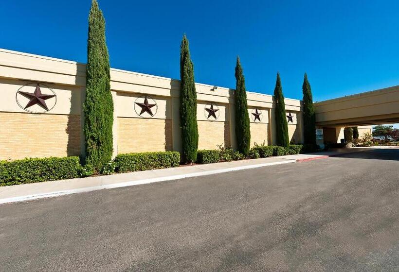 Grand Texan Hotel And Convention Center