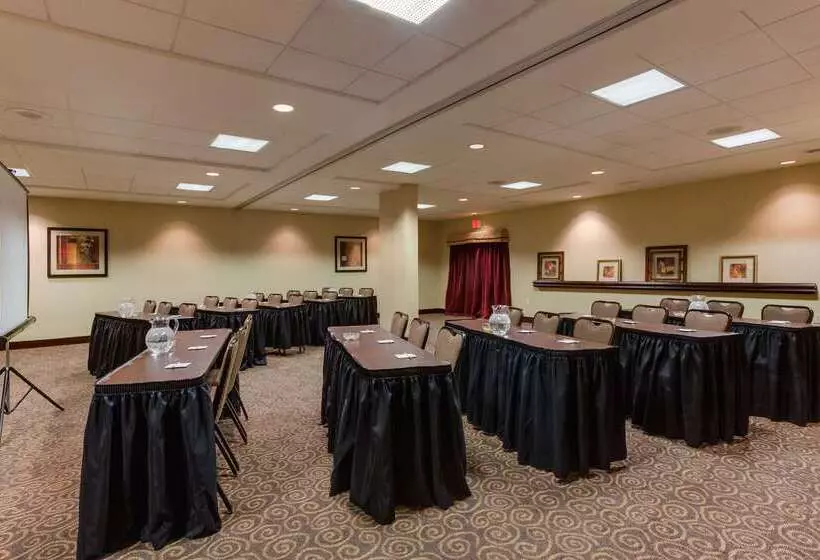 فندق Hampton Inn Bennington