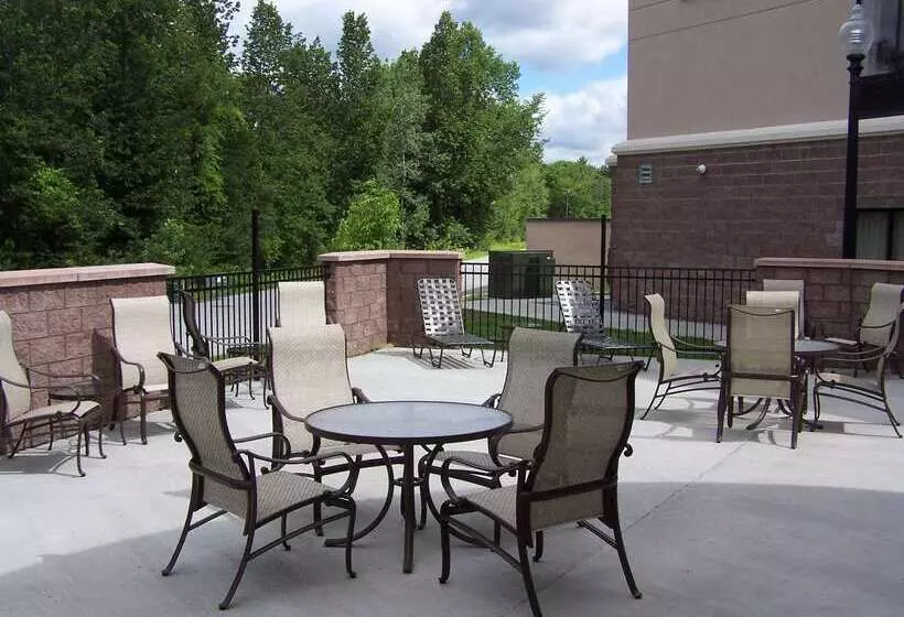 فندق Hampton Inn Bennington