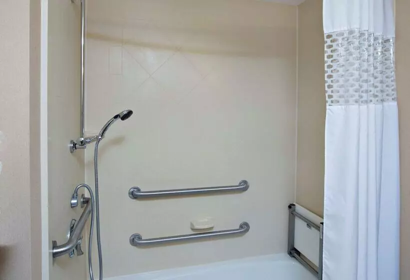 فندق Hampton Inn Bennington