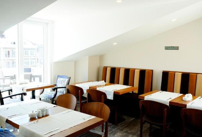 בית מלון כפרי Helen