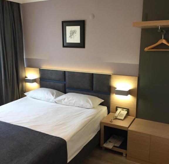 בית מלון כפרי Helen