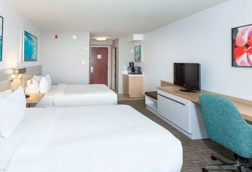 هتل Hilton Garden Inn Jacksonville Airport