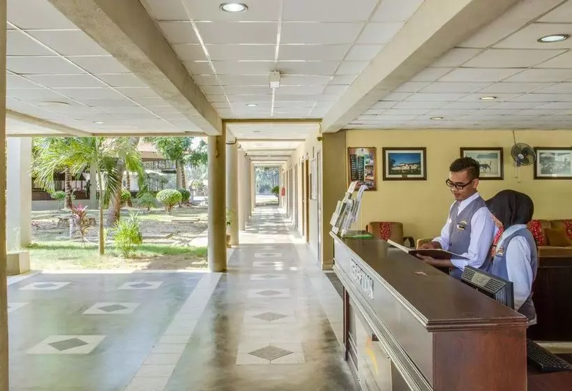 호텔 eRYA by Suria Merang Holiday Park