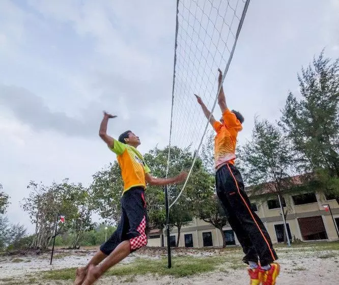 호텔 eRYA by Suria Merang Holiday Park