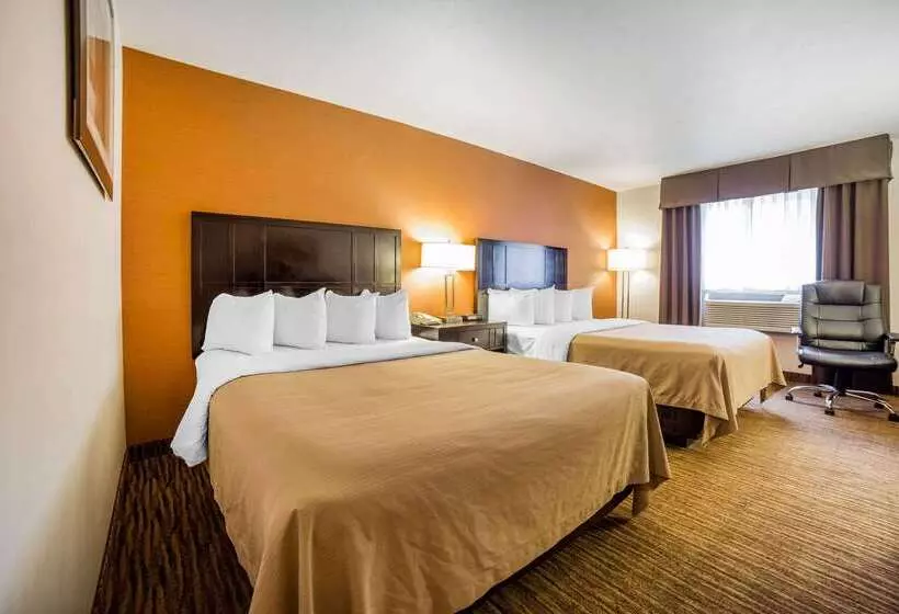 هتل Quality Inn