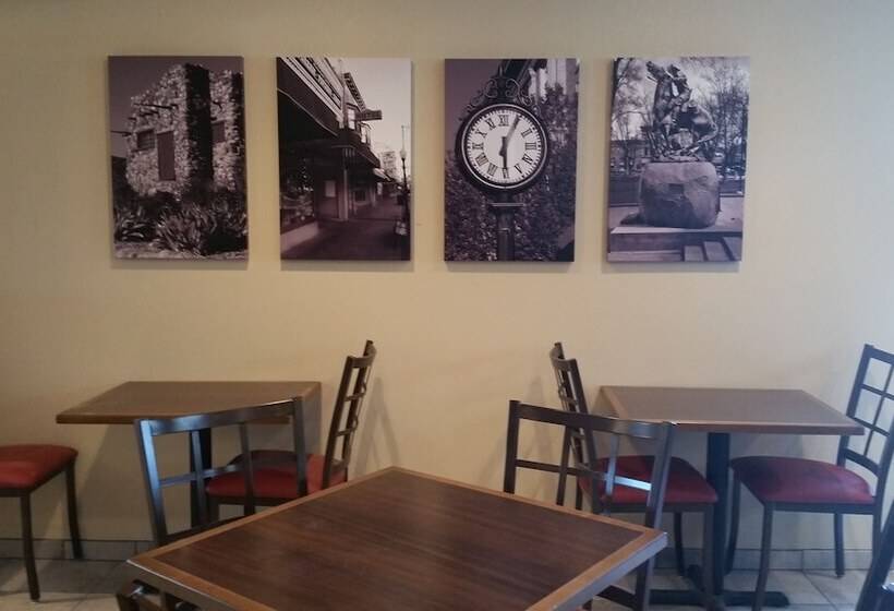 בית מלון כפרי Quality Inn Prescott