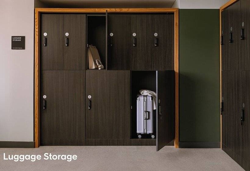 בית מלון כפרי Sonder The Rochebrune