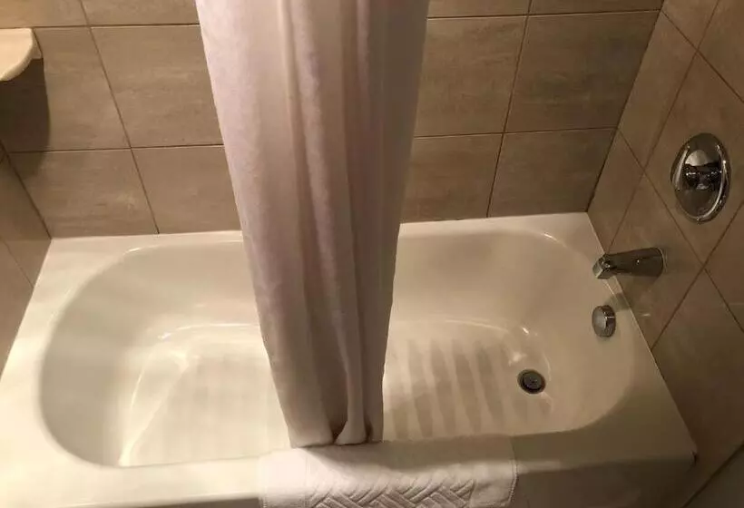 호텔 Shilo Inn Portland Rose Garden   Convention Center