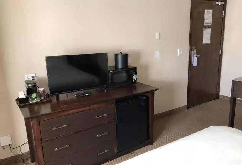 호텔 Shilo Inn Portland Rose Garden   Convention Center