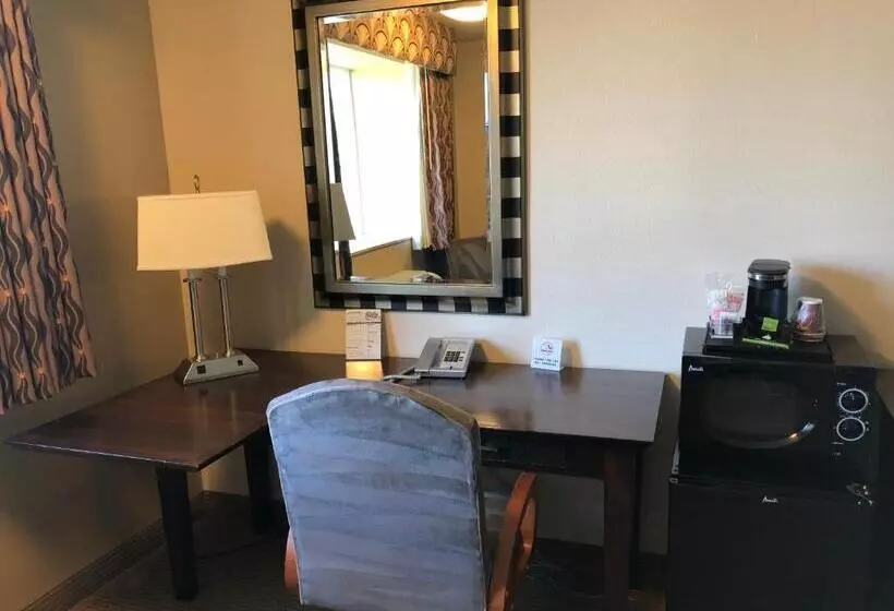 호텔 Shilo Inn Portland Rose Garden   Convention Center