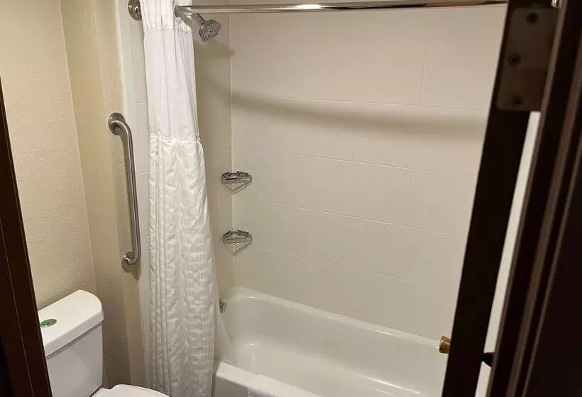 Отель Wingate By Wyndham Clearfield