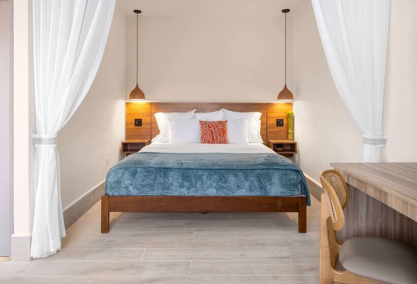 Wyndham Palmas Beach And Golf Boutique Resort