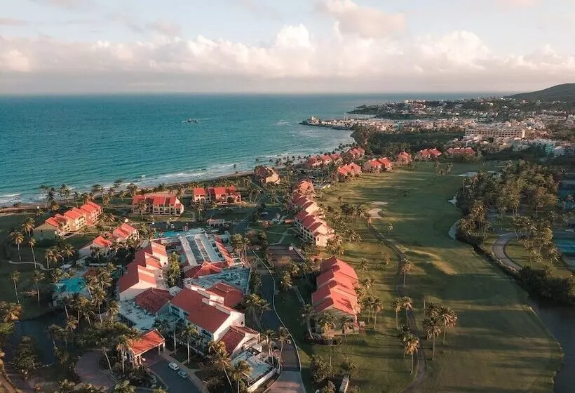 Wyndham Palmas Beach And Golf Boutique Resort