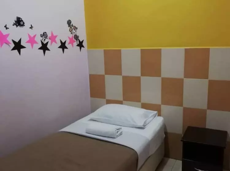 ホテル Adamson Inn Penang