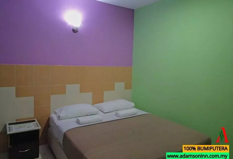 ホテル Adamson Inn Penang