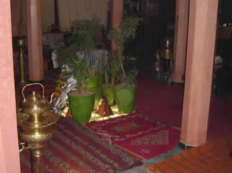 هتل Hôtel Riad Rahba
