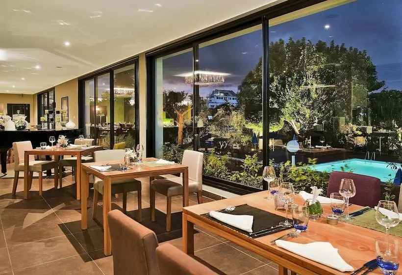 هتل Carlton Madagascar