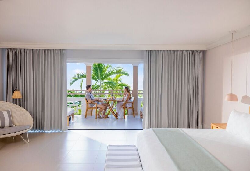 هتل Couples Sans Souci