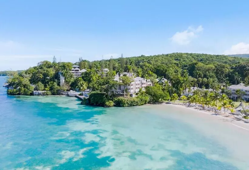 ホテル Couples Sans Souci