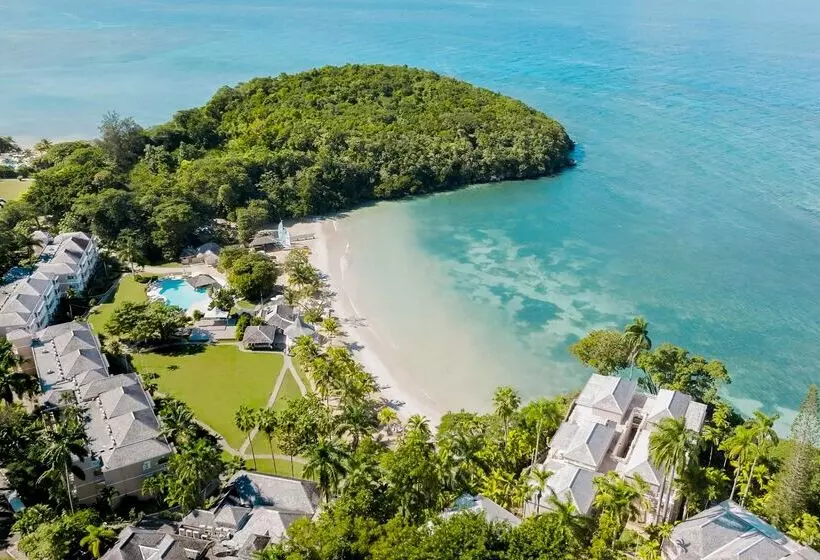 ホテル Couples Sans Souci