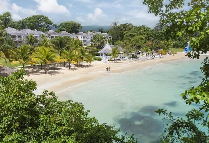 ホテル Couples Sans Souci