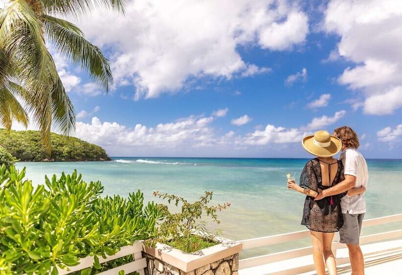 هتل Couples Sans Souci