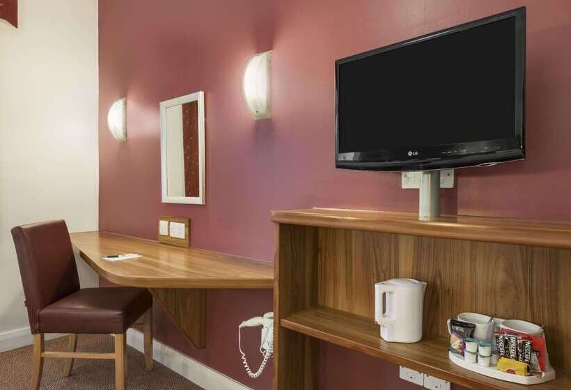 בית מלון כפרי Days Inn Corley Nec   M6