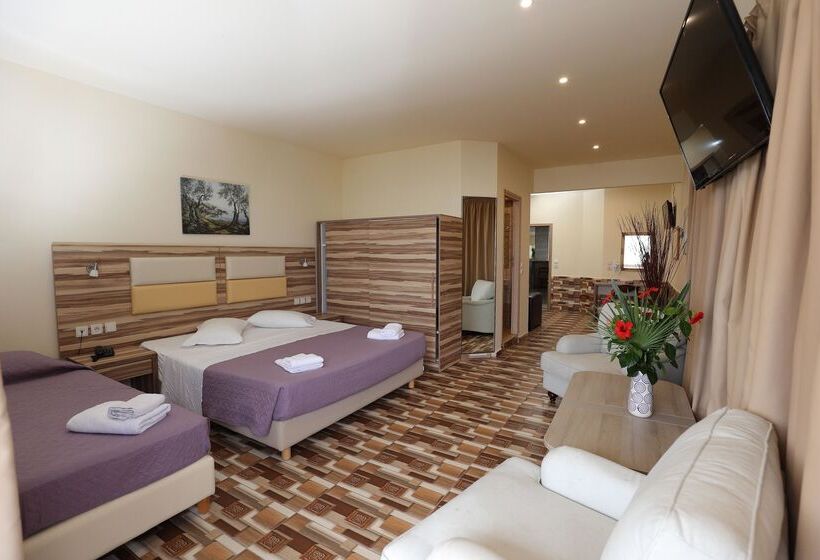 فندق Eri Beach & Village